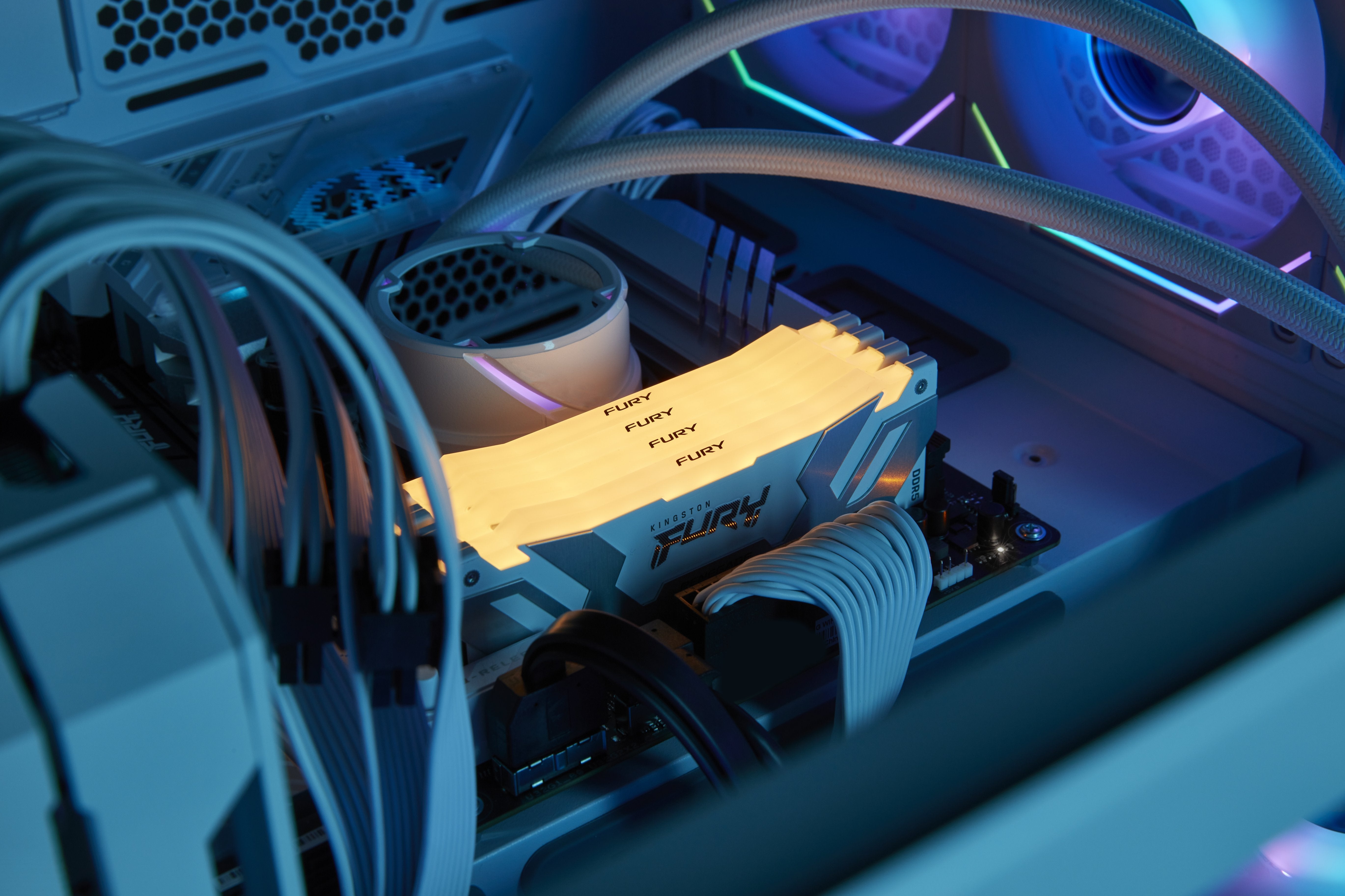 EAN 0740617339383 - Kingston Technology FURY Renegade RGB módulo de memoria 2 x 32 GB 6400 MT/s imagen 8