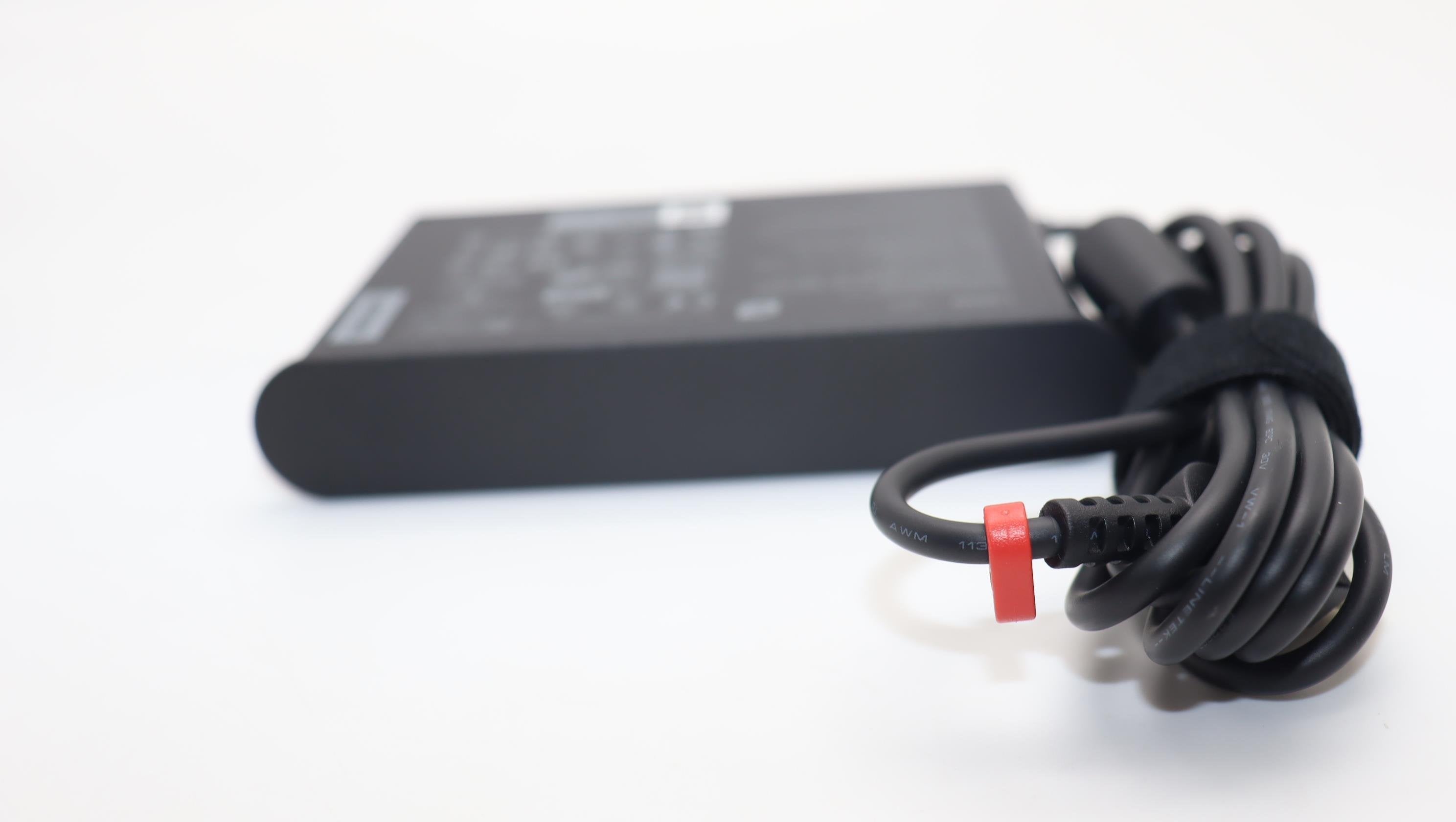 Ac_adapter Slim,135w,20v,3p,Ww,Ltn