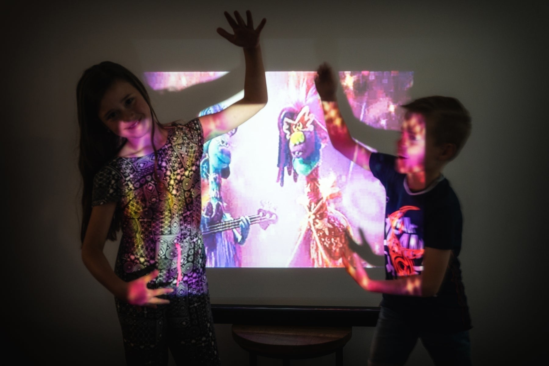 Lenco Lpj-700 Lcd Beamer 720p Bt