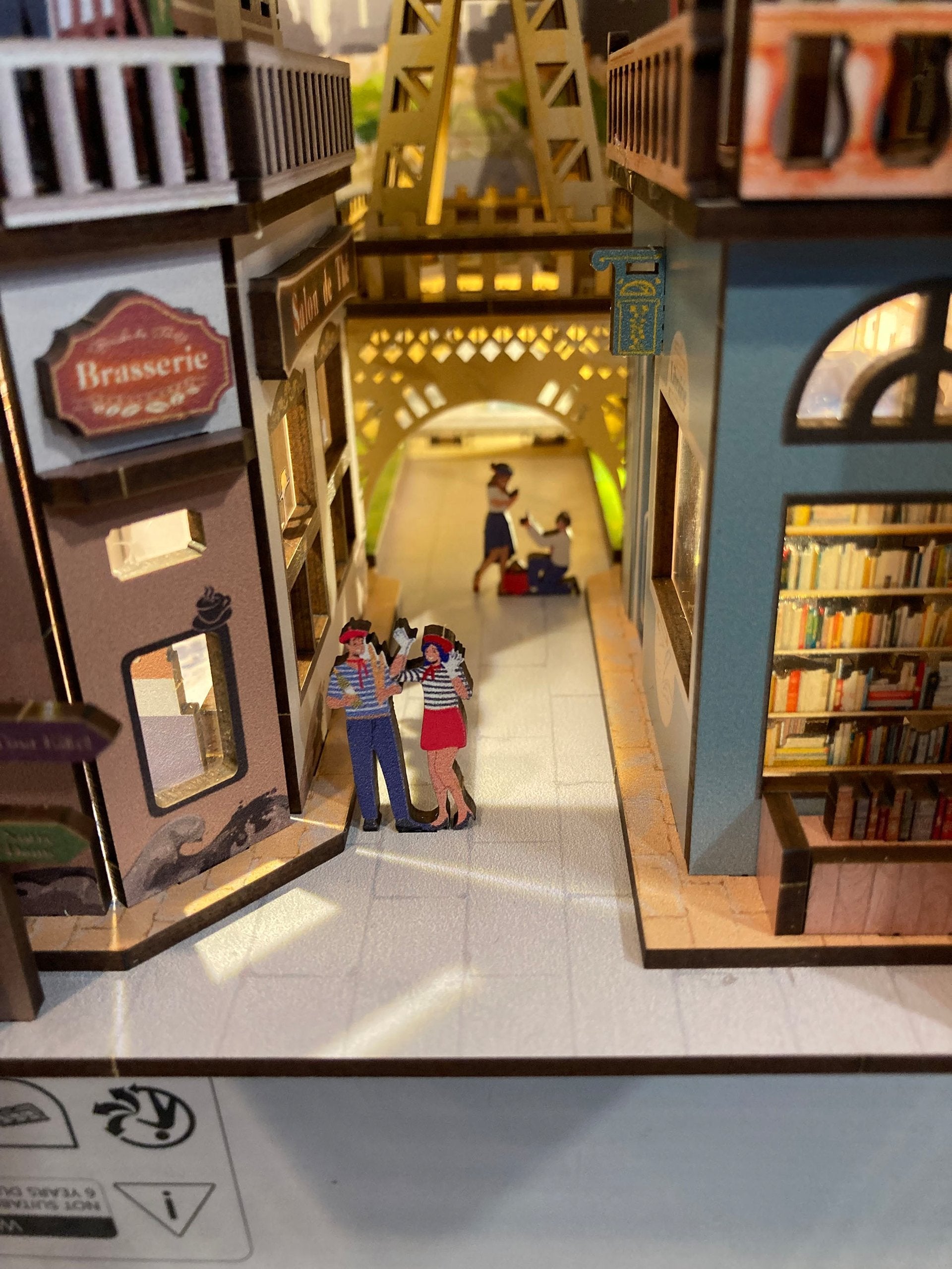 Revell Tiny Adventures - "Paris" 00539