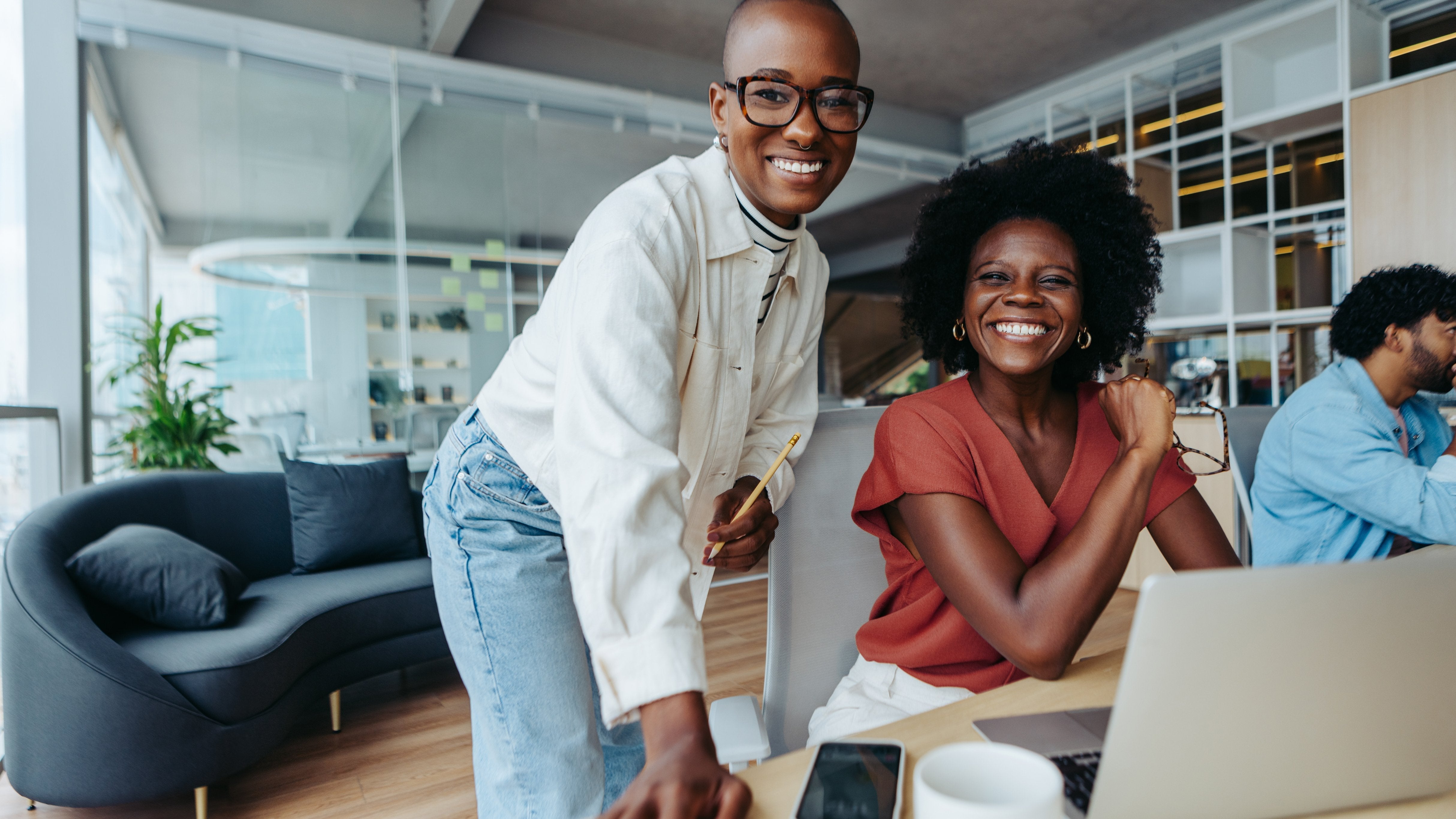 Monitor Aoc 24e4u 23.8"1920 X 1080 Pixeles Full Hd Led Negro