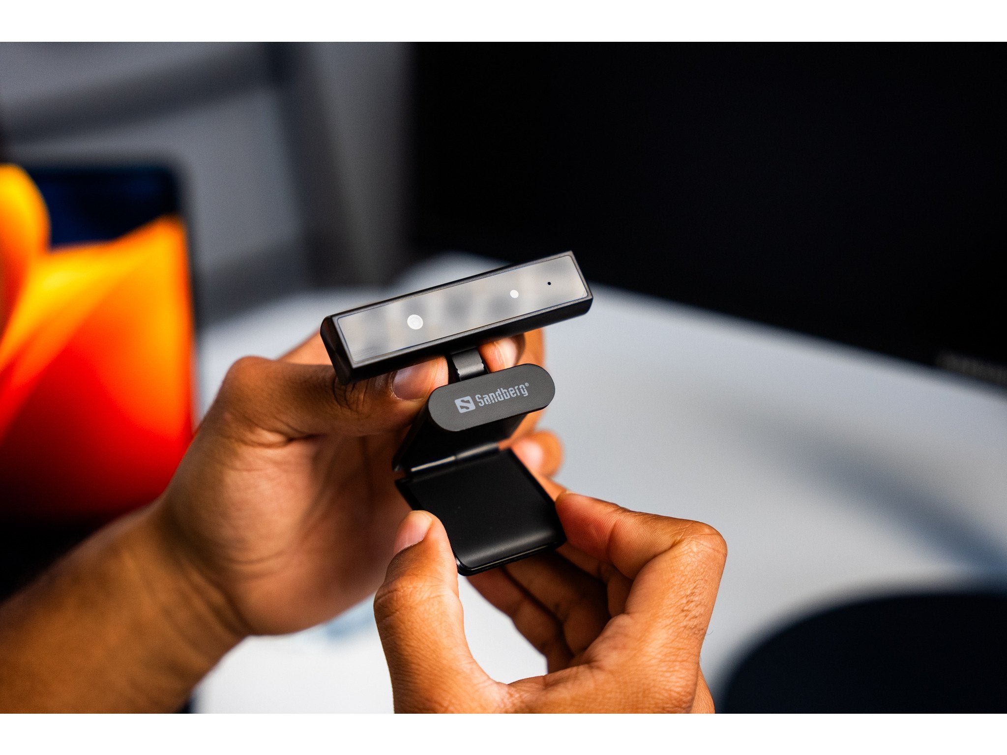 EAN 5705730134432 - Sandberg Face-ID Webcam Mini cámara web 2 MP 1920 x 1080 Pixeles USB-C Negro imagen 6