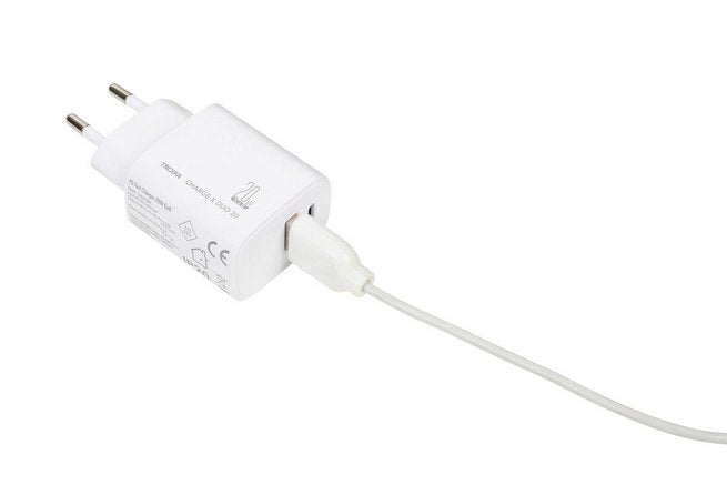 EAN 4024023038099 - TROIKA CHA20/WH cargador de dispositivo móvil Smartphone, Tableta Blanco Corriente alterna Carga rápida I imagen 3