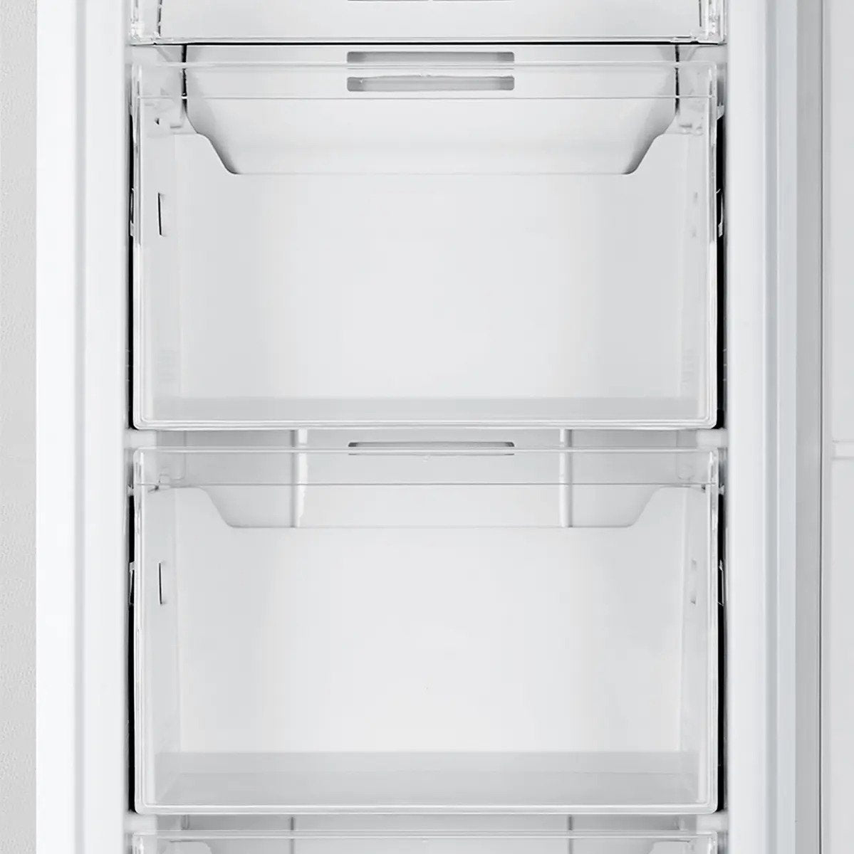 EAN 3838782408052 - Gorenje FN4172CW Congelador vertical Independiente 194 L Blanco imagen 5