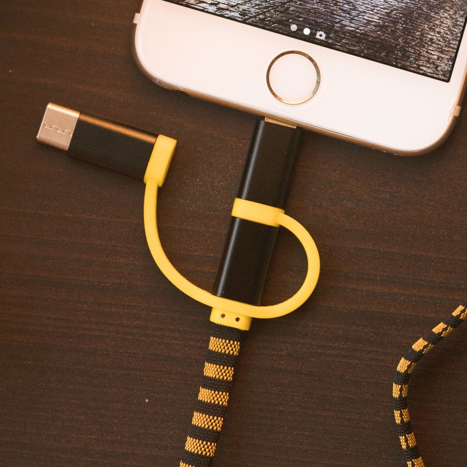 Cable Hogwarts Hufflepuff 3 En 1 Lightning/Micro/Usb-C