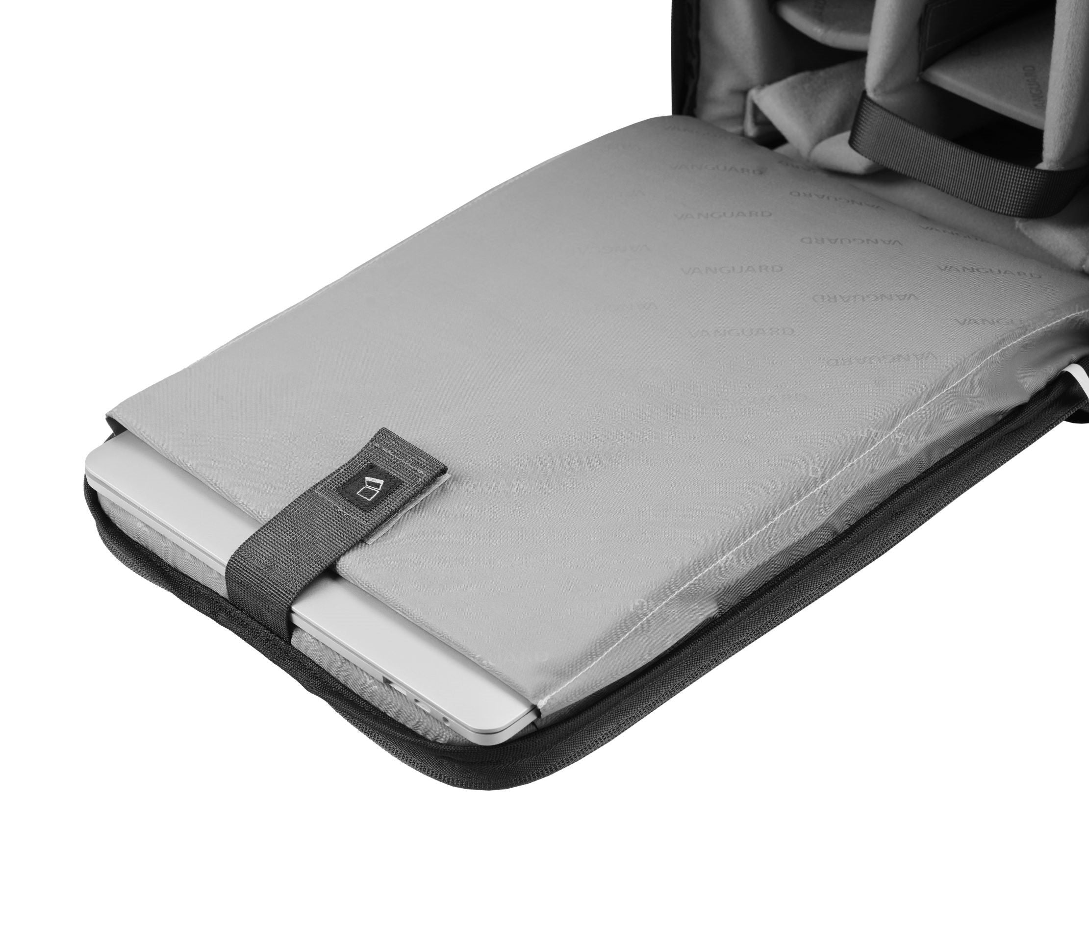 Mochila Vanguard Veo Adaptor R48 Bk Negro