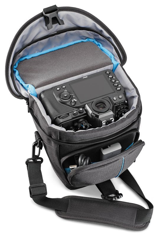 EAN 4007134013179 - Cullmann Panama Action 200 Carcasa compacta Negro imagen 2