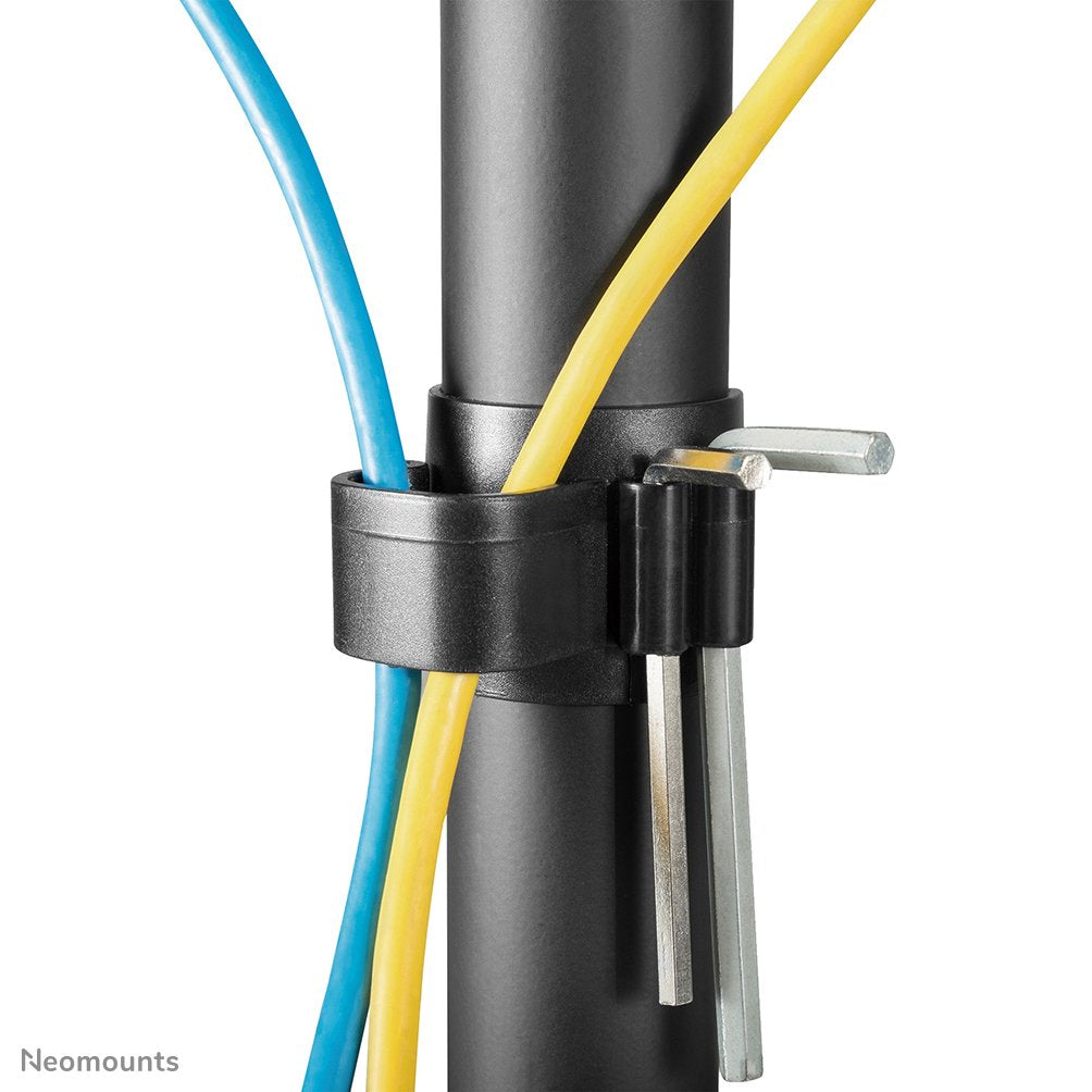 Soporte De Mesa, Totalmente Articulado, Para 3 Pantallas 13-27" 7kg Fpma-D550dd3negro Neomounts