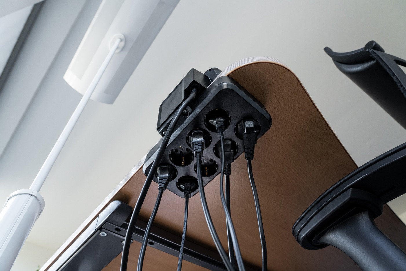 Brennenstuhl 1153580100 Base Múltiple 2 M 10 Salidas Ac Interior Negro, Plata