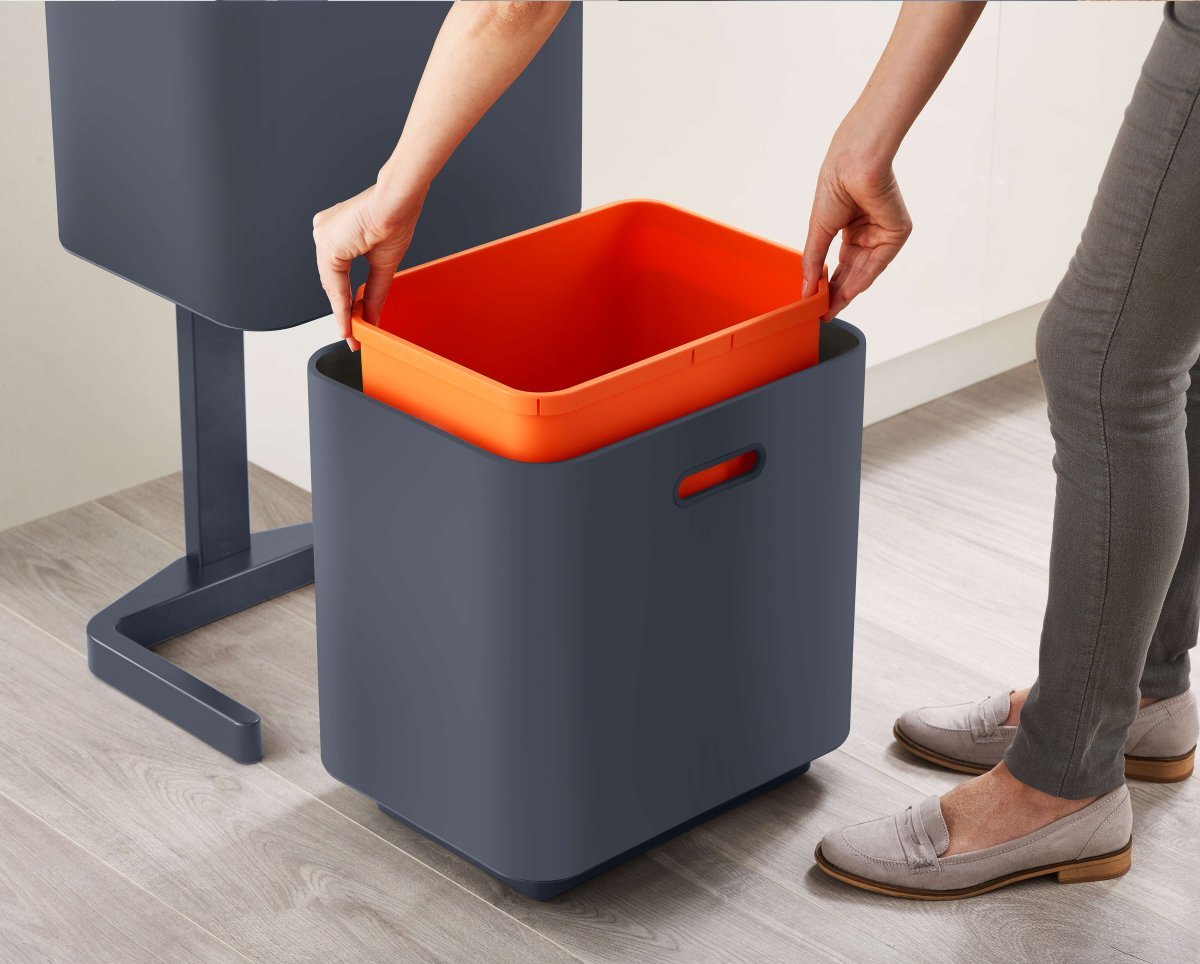 EAN 5028420001037 - Joseph Joseph Totem Max 60 L 2 cesta(s) Grafito, Naranja imagen 3