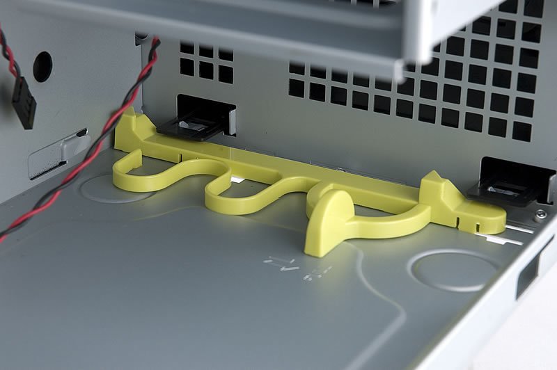 Caja Pc In Win C645 Midi Tower Negro 400 W