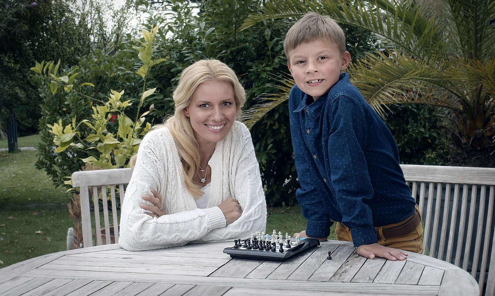 EAN 4032153008004 - Millennium Europe Chess Champion Juego de ajedrez De viaje/ de bolsillo Internacional imagen 2