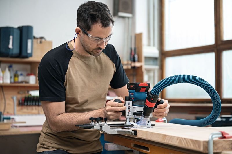 EAN 4059952640761 - Bosch GKF 18V-8 Negro, Azul 30000 RPM imagen 8