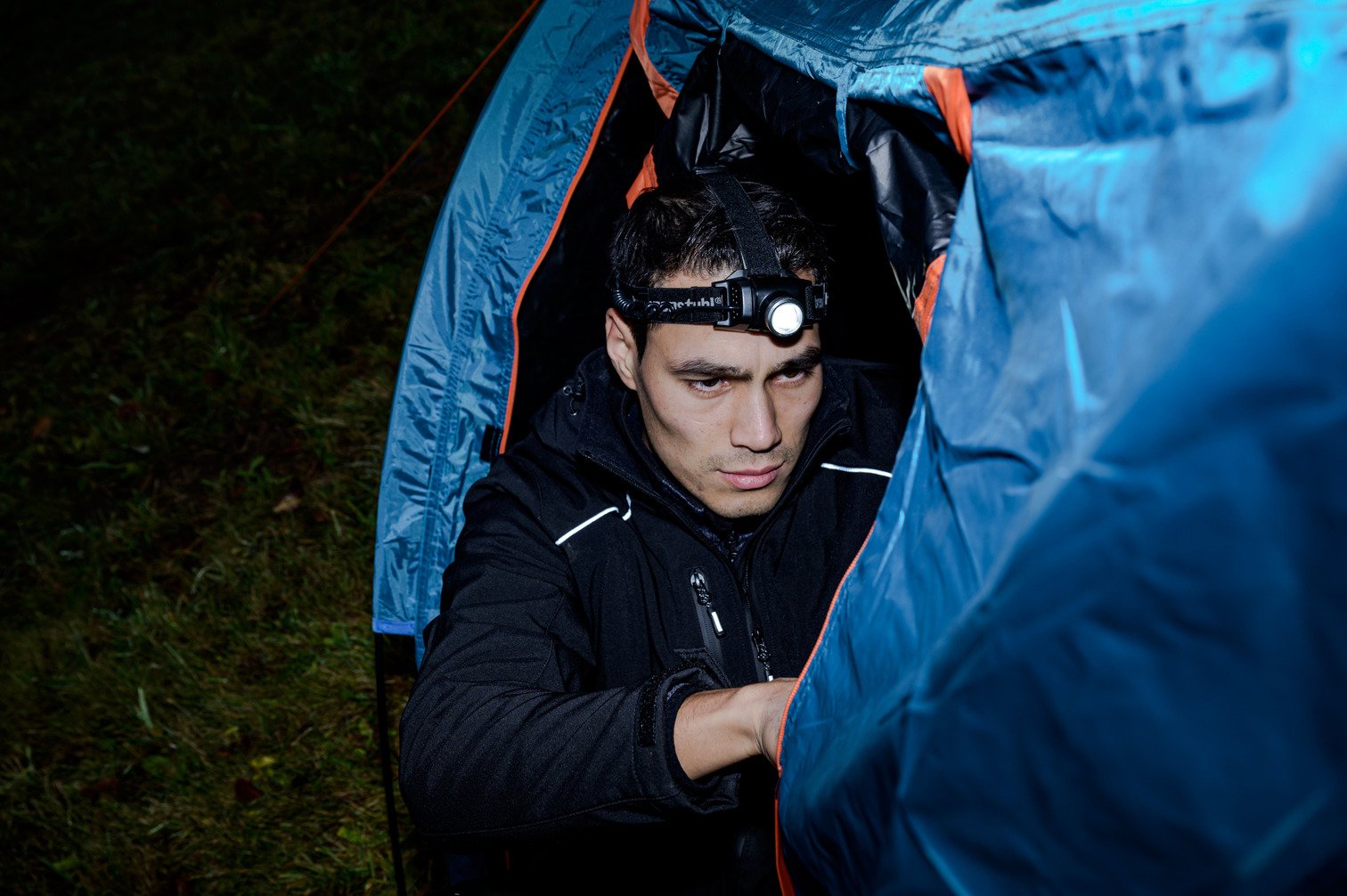 EAN 4007123691265 - Brennenstuhl 1177300010 linterna Negro, Gris Linterna con cinta para cabeza LED imagen 4