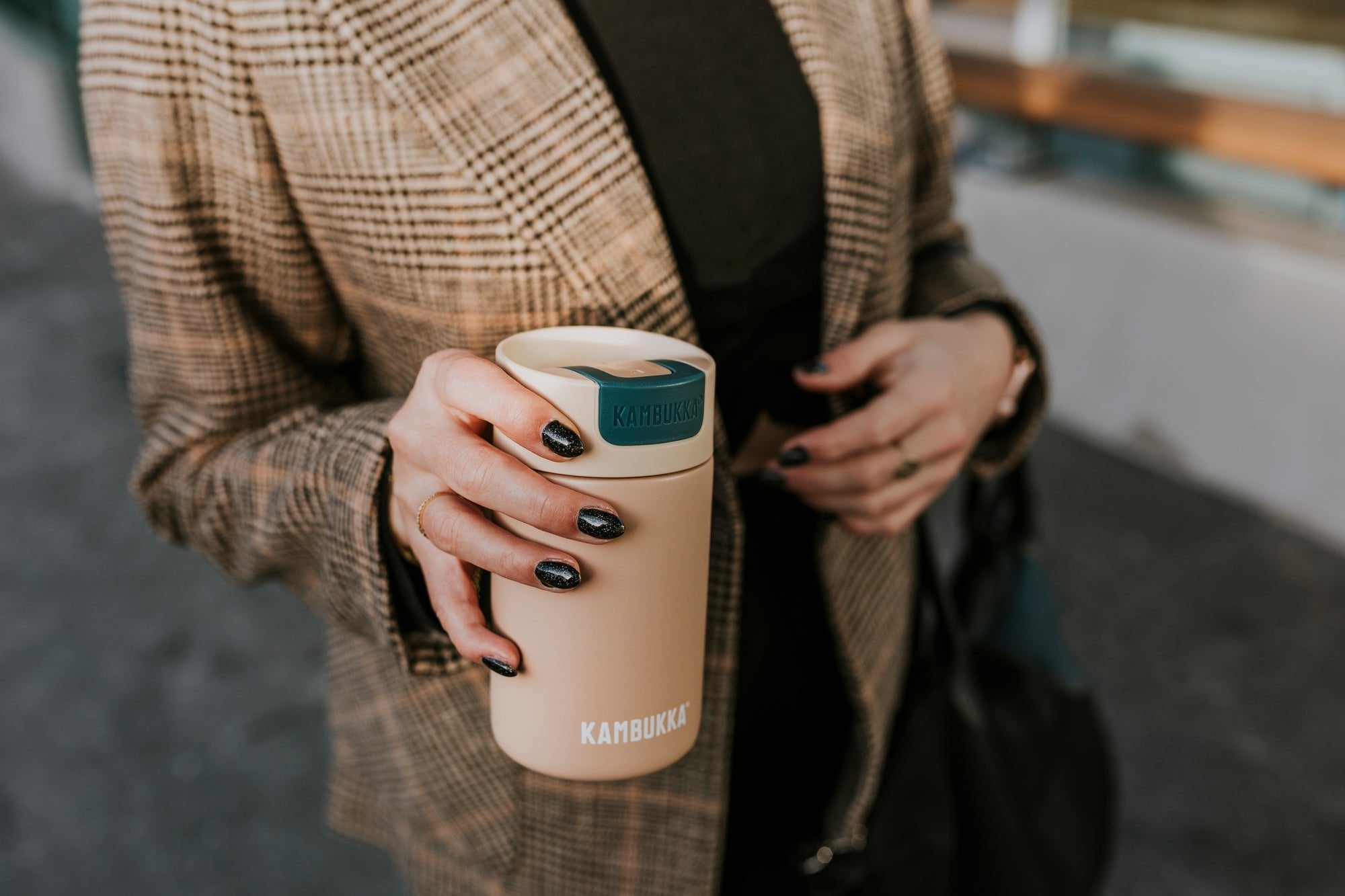 Botella Termo Kambukka Olympus Latte Acero Inoxidable Antigoteo Antiderrame