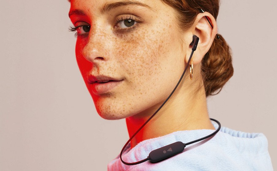 EAN 6925281974373 - JBL Tune 215 Auriculares Inalámbrico Dentro de oído, Banda para cuello Llamadas/Música Bluetooth Blanco imagen 8