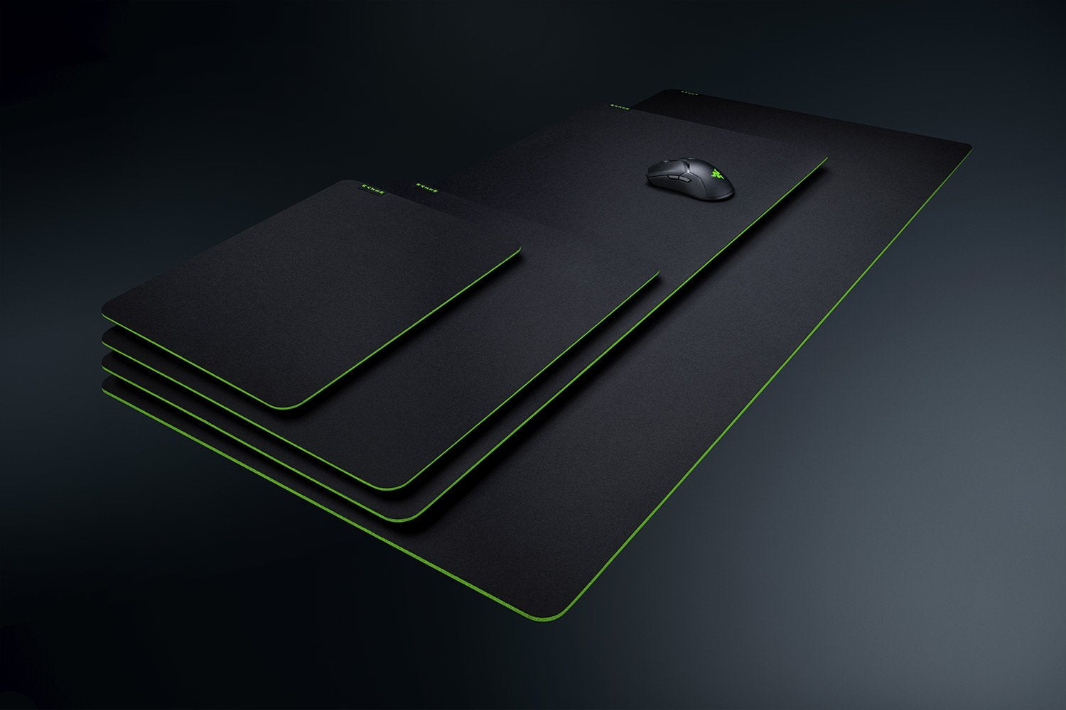 EAN 8886419318538 - Razer Gigantus V2 - Medium Alfombrilla de ratón para juegos Negro, Verde imagen 2