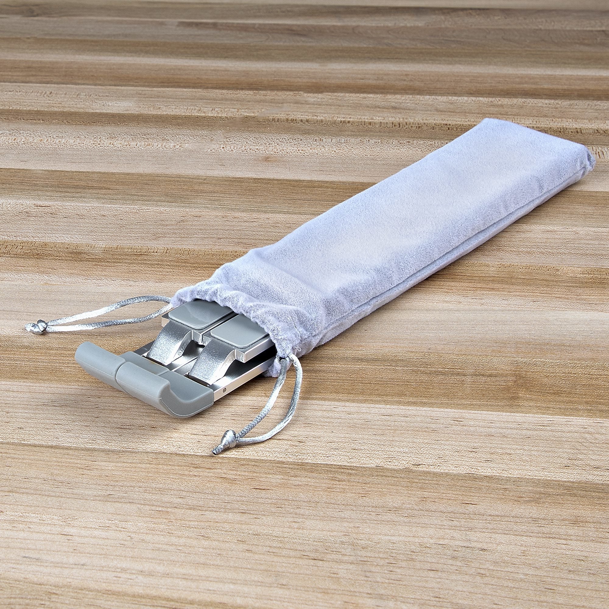 EAN 0065030895798 - StarTech.com LAPTOP-RISER-BAR soporte para ordenador portátil Plata imagen 10