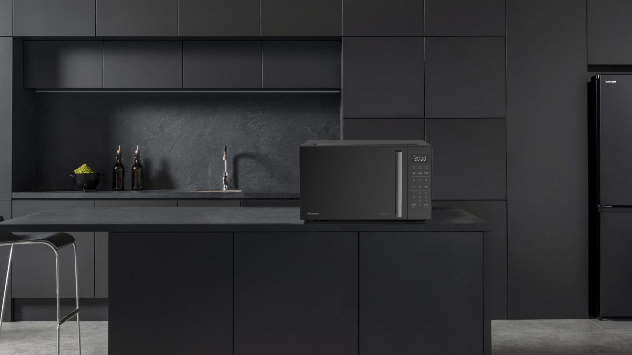 EAN 3838782853937 - Hisense H23MOBS4HI Negro Solo microondas Encimera 23 L 900 W imagen 14