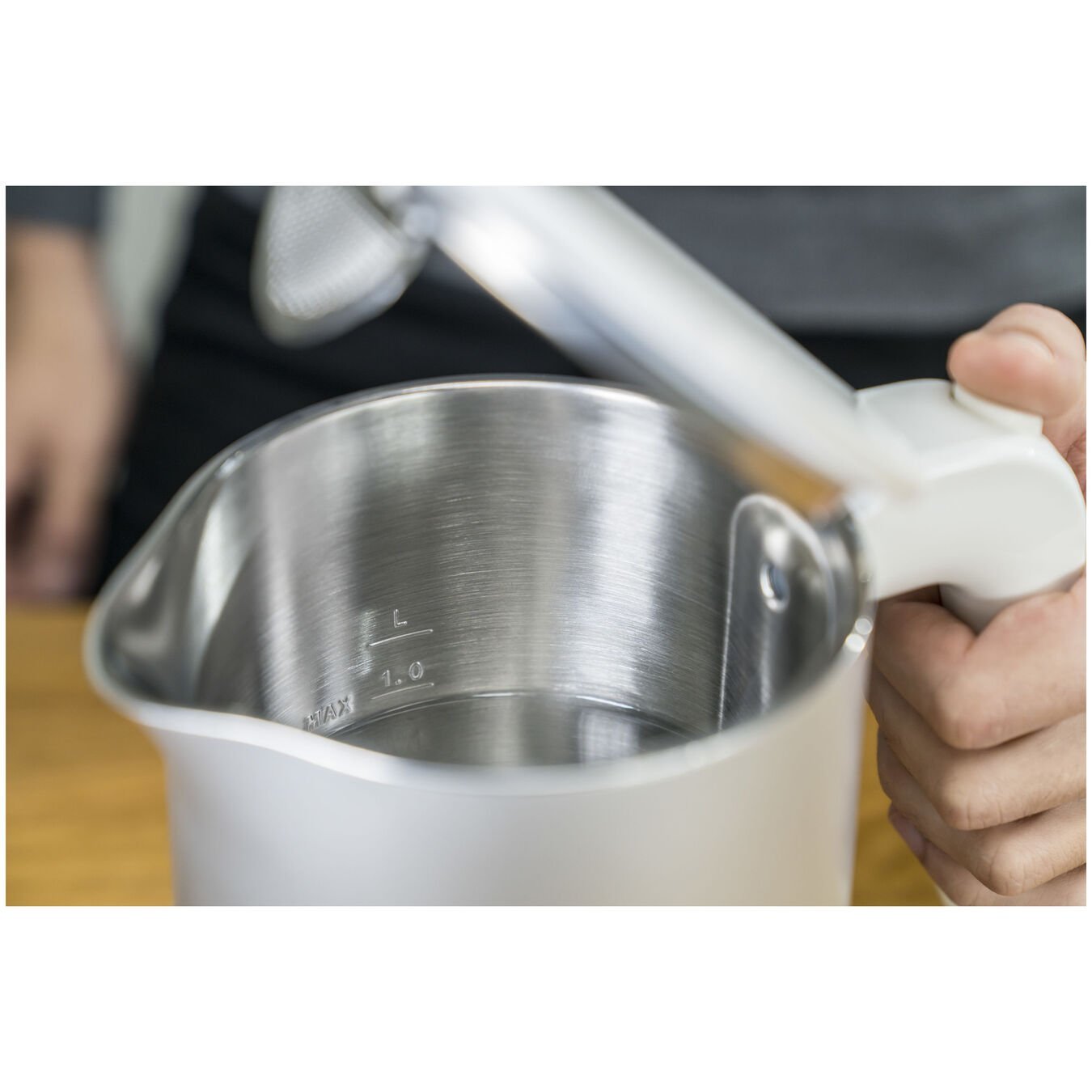 EAN 4009839650666 - ZWILLING ENGINIGY tetera eléctrica 1 L 1850 W Plata imagen 4