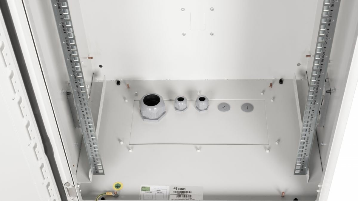 Safe Outdoor 19' Cabinet, 16u, 600x450mm, Ral7035 Grey