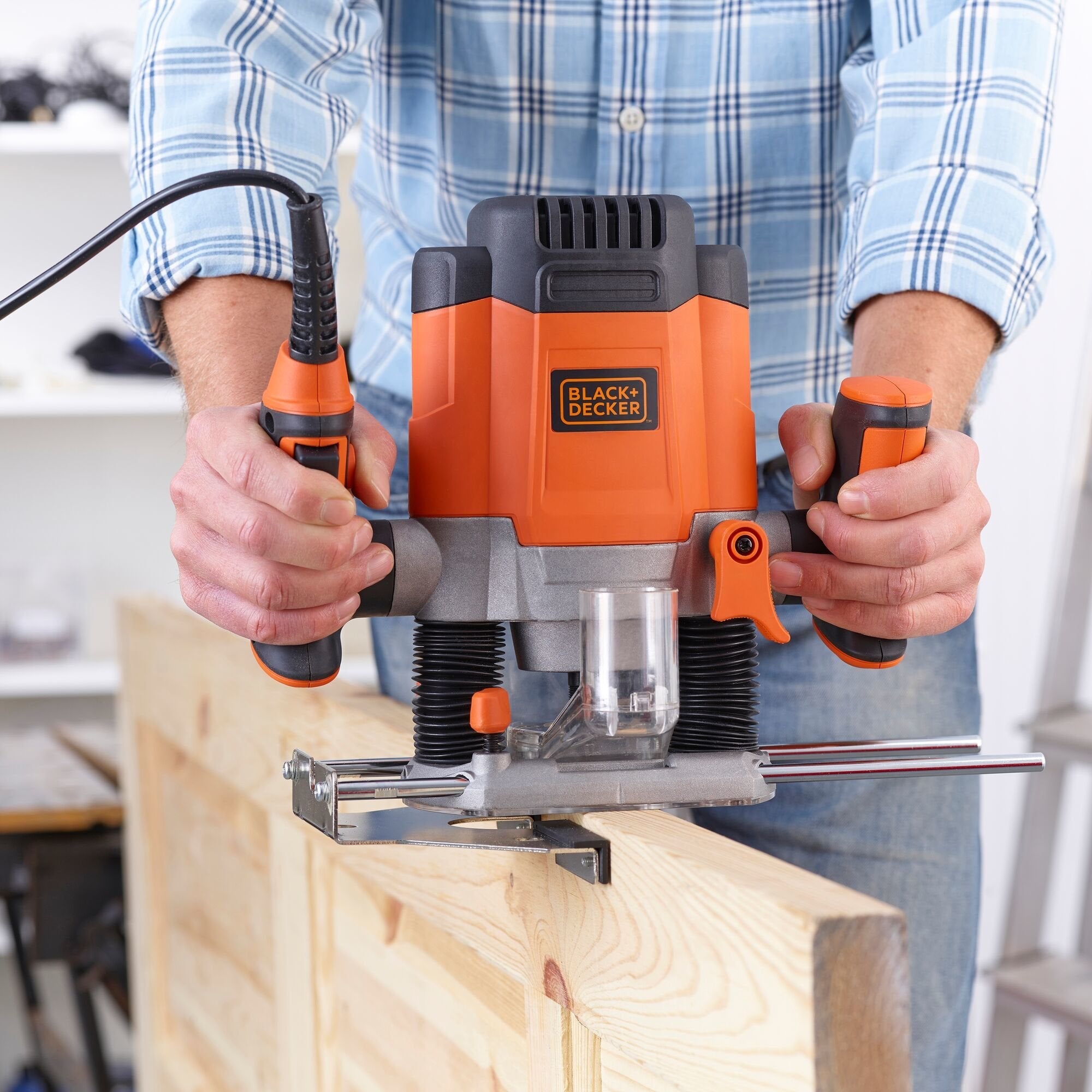 EAN 5035048658284 - Black & Decker KW1200E-QS fresadora y desbastadora Negro, Naranja 28000 RPM 1200 W imagen 7