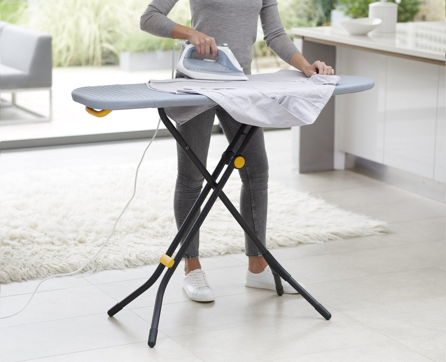 EAN 5028420003932 - Joseph Joseph Glide Easy-store Ironing Board Tabla de planchar de tamaño completo 1300 x 380 mm imagen 6