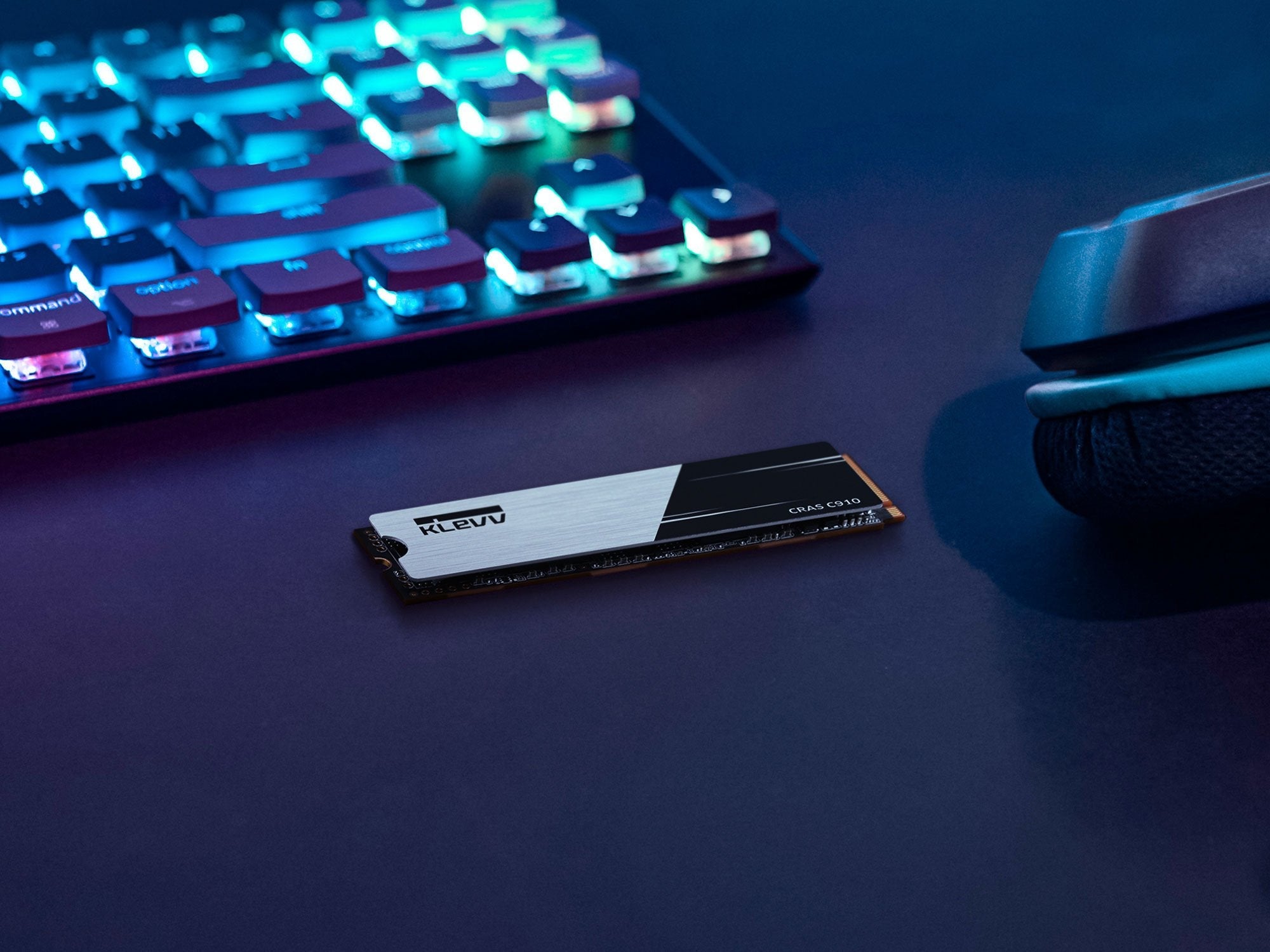 EAN 4895194901723 - Klevv C910 4 TB M.2 PCI Express 4.0 NVMe TLC 3D NAND imagen 11