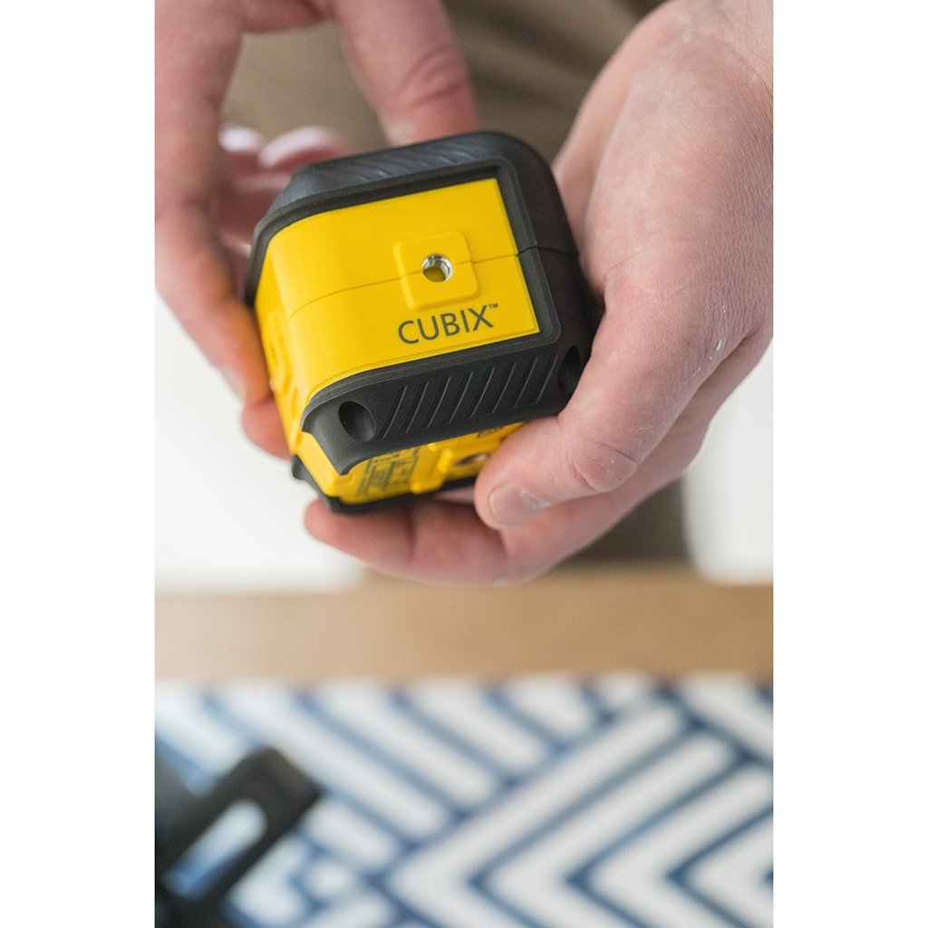 Láser De Haz Rojo De Línea Cruzada Stanley Stht77498-1 Cubix