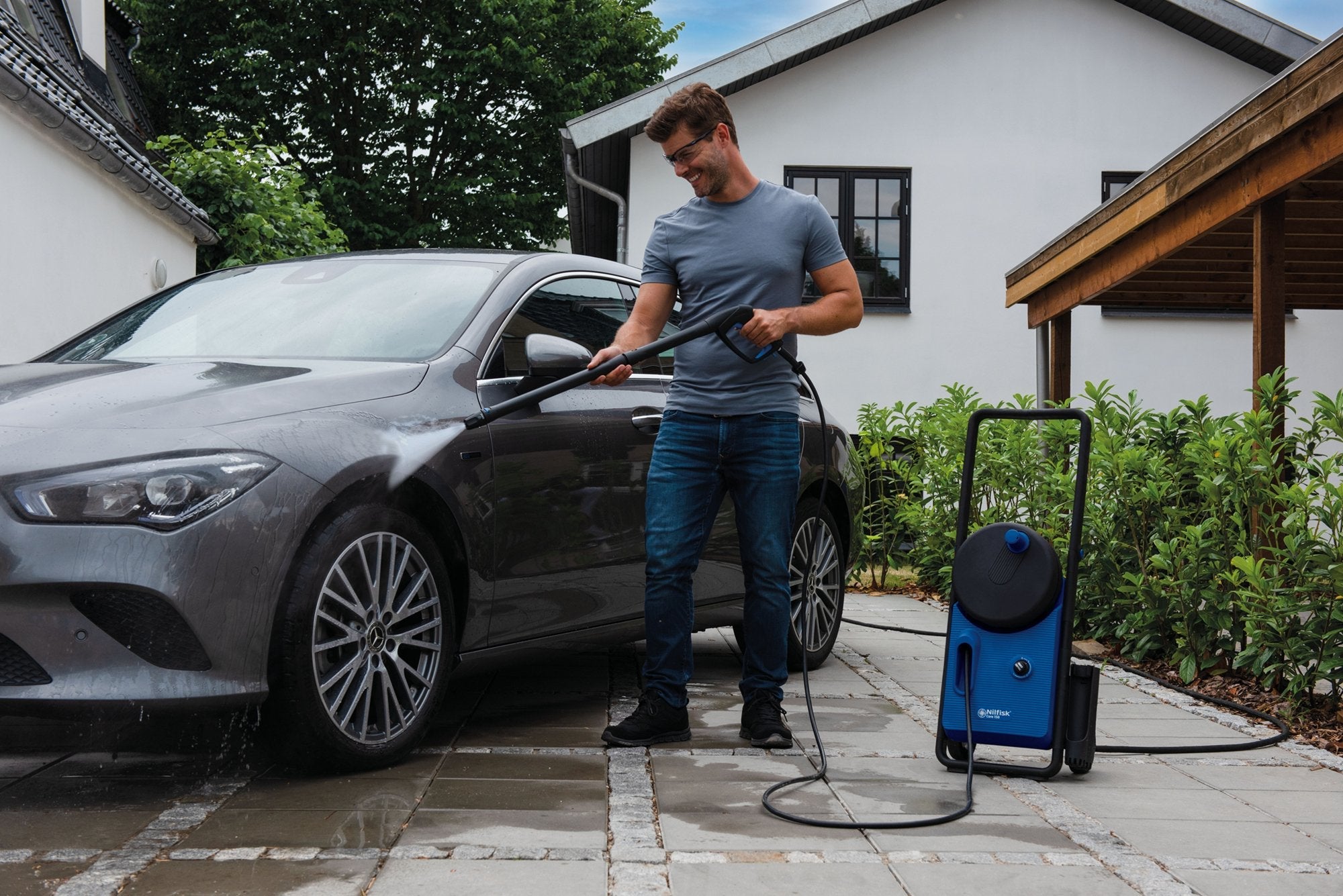 Nilfisk Core 150-10 Powercontrol Luxury Car Wash Hidrolavadora Vertical Eléctrica 468 L/H 2000 W Azul