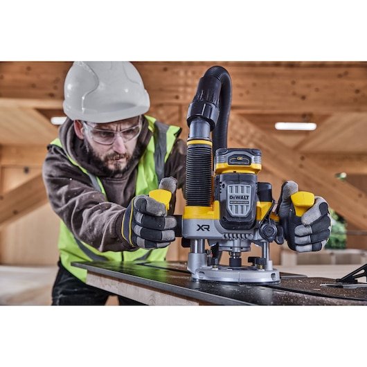 Dewalt Dcw620nt-Xj Battery Plunge Router