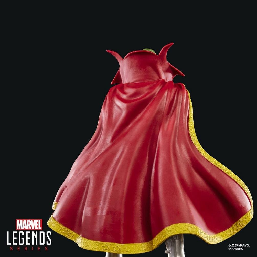 EAN 5010996338976 - Marvel Legends Series Fantastic Four Emperor Doom imagen 7