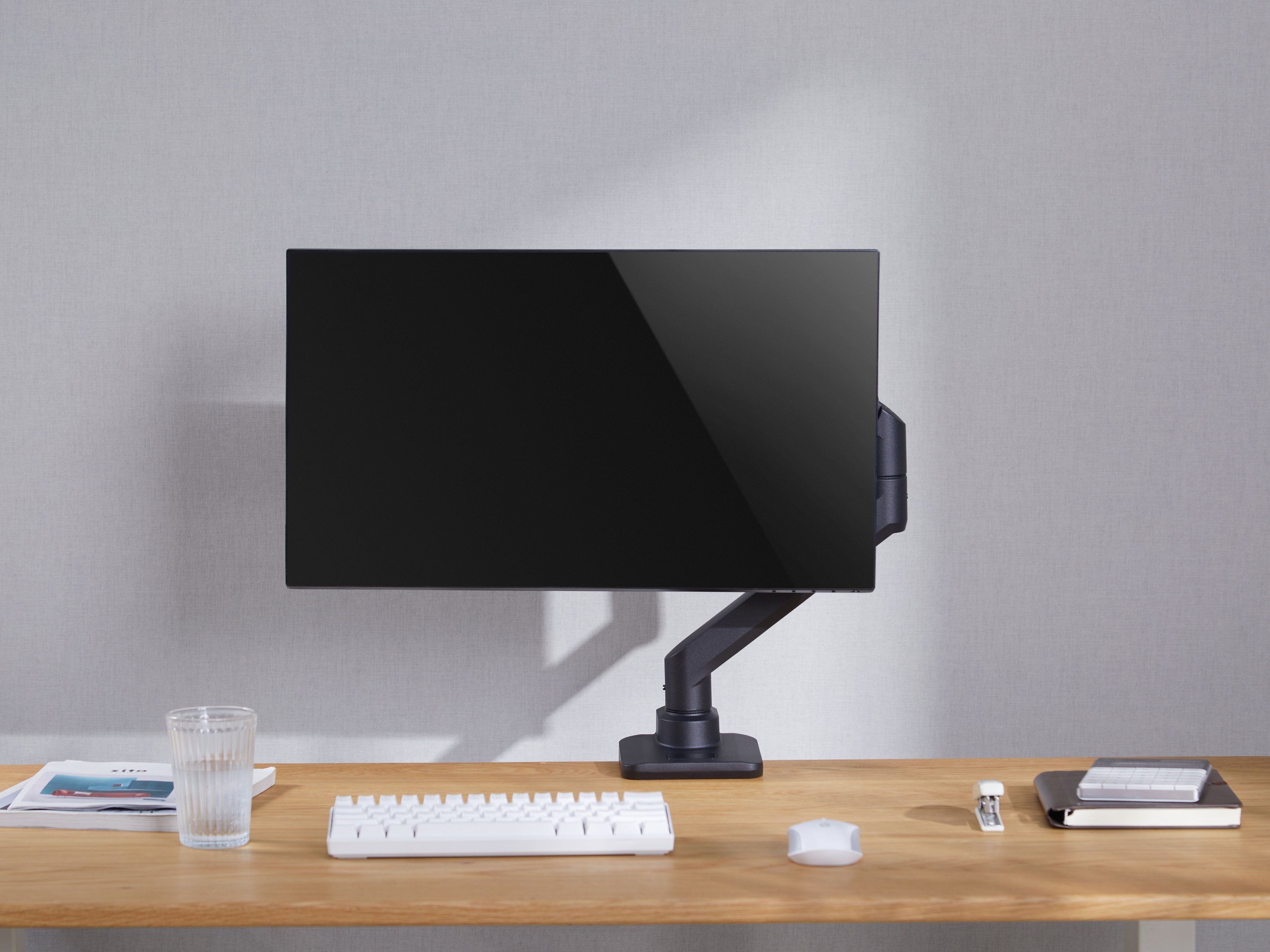 EAN 4015867236055 - Equip 650180 soporte para monitor 124,5 cm (49") imagen 8