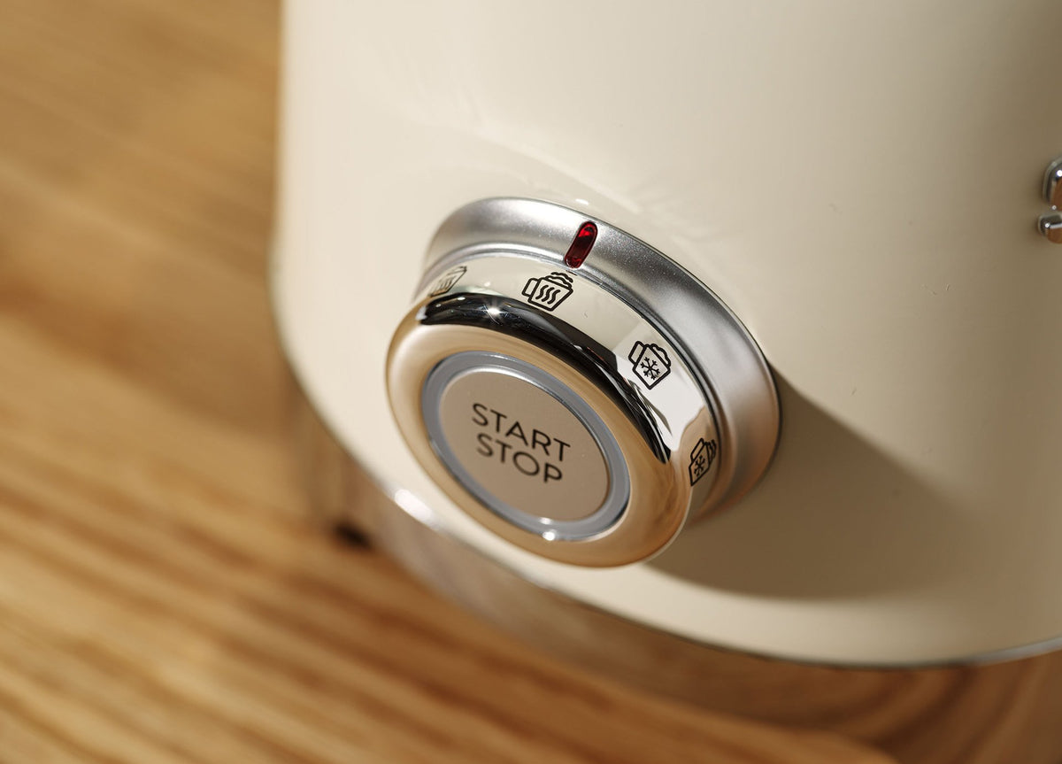EAN 8017709316075 - Smeg MFF11CREU espumador o calentador de leche Calentador/espumador de leche automático Crema de color imagen 12