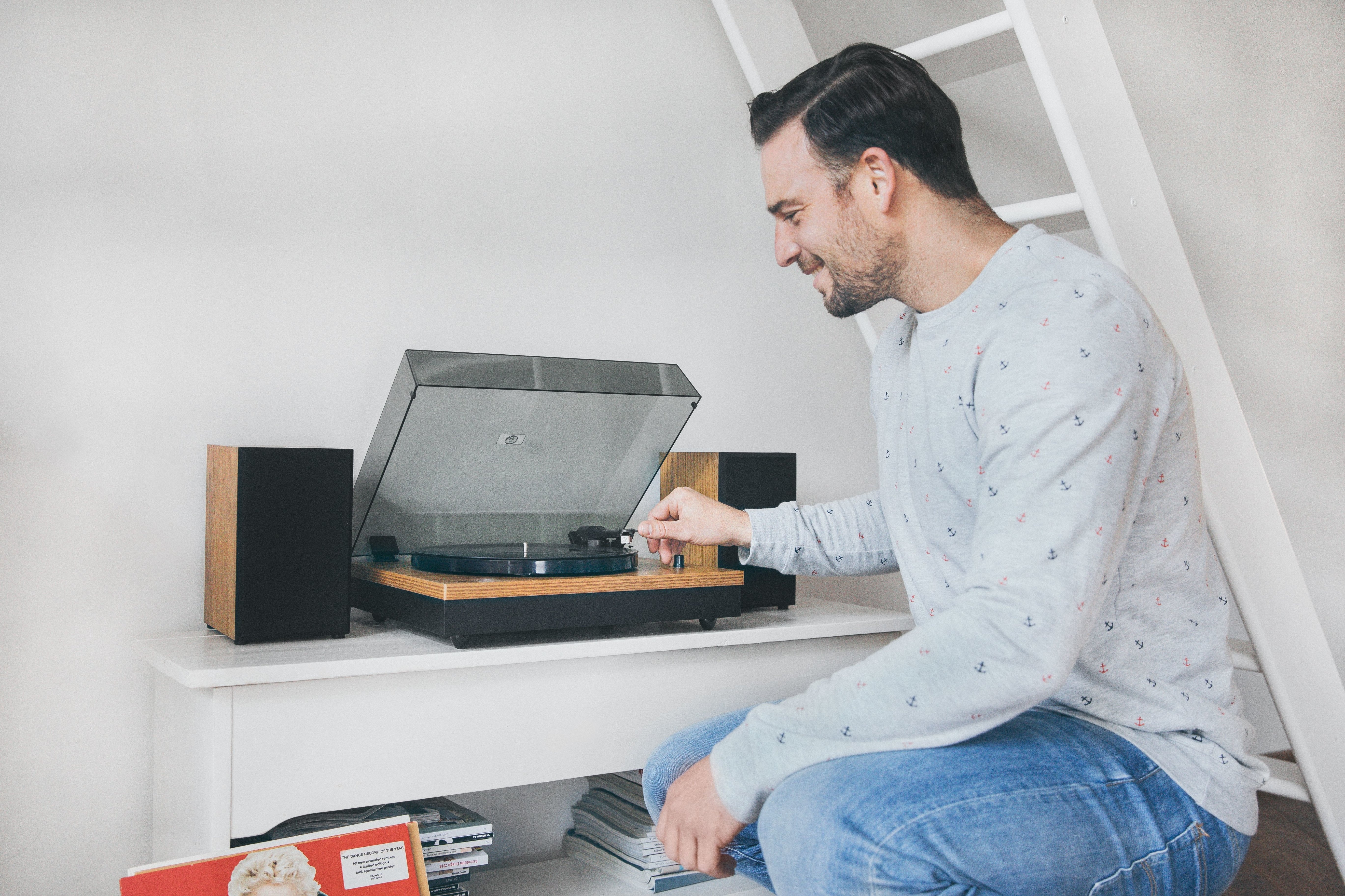 Lenco Ls-300 Tocadiscos De Tracción Por Correa Negro, Madera