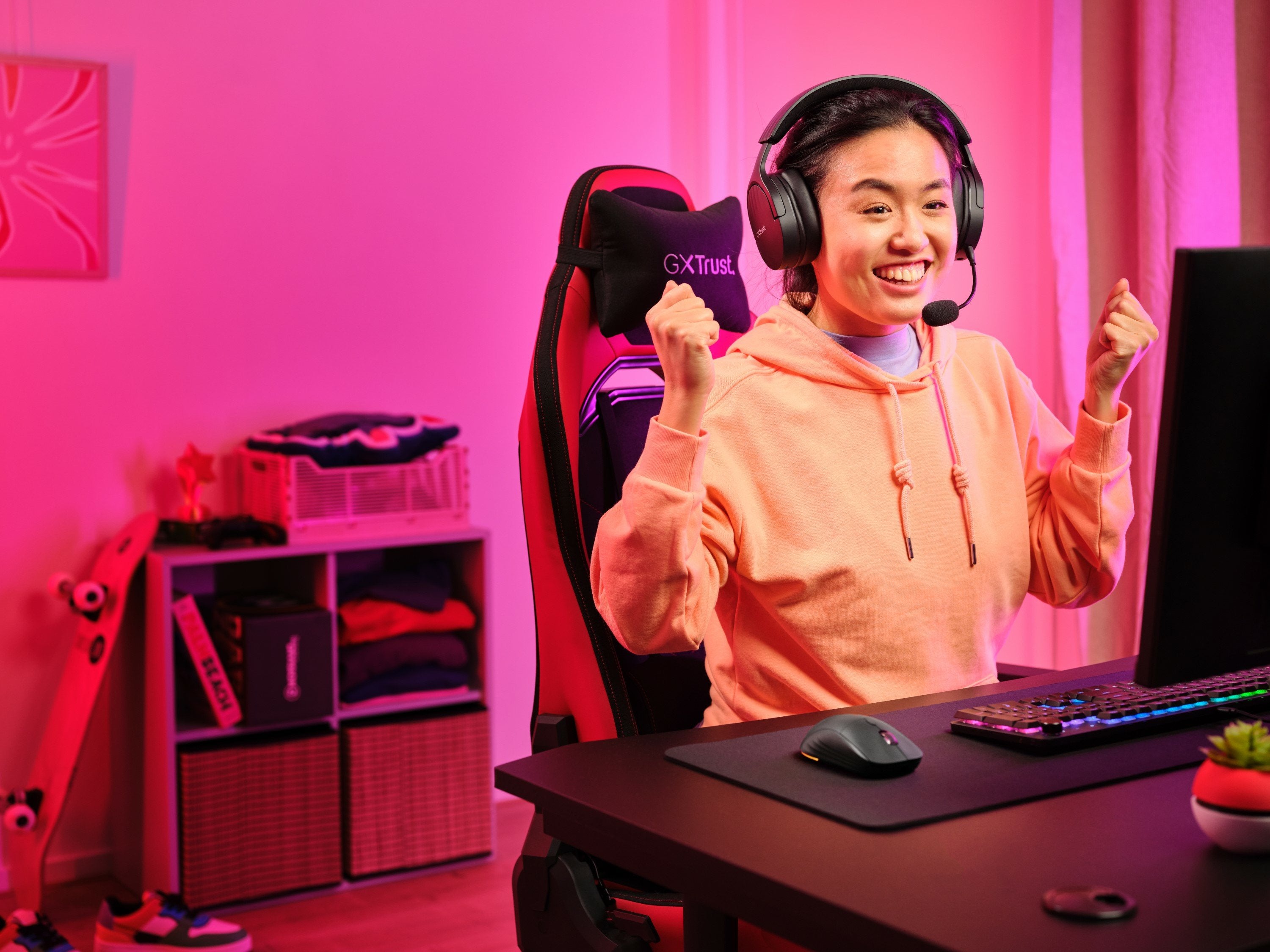 EAN 8713439251272 - Trust GXT 927 Redex+ ratón Juego mano derecha RF Wireless + USB Type-A Laser 25600 DPI imagen 13