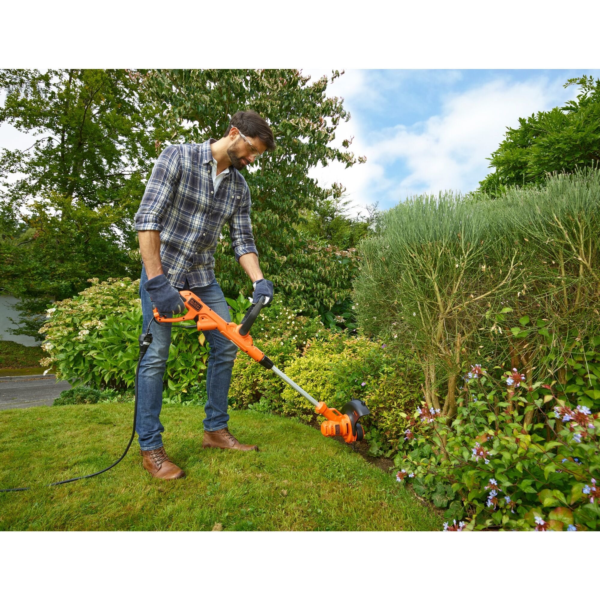 EAN 5035048680940 - Black & Decker BESTA525-QS desbrozadora/bordeadora 25 cm 450 W CA eléctrica Naranja imagen 4