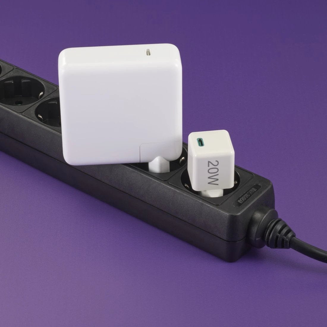 Hama Cargador Red Eléctrica Blanco Usb-C 20w Carga Rápida