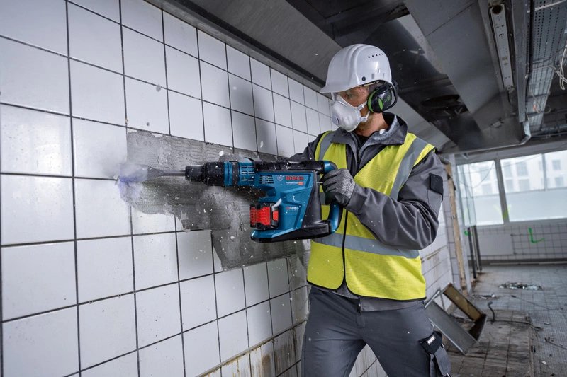 Taladro Percutor Inalámbrico Bosch Professional Biturbo Gbh 18v-40 C Professional, 18 Voltios Azul/Negro, 2 Baterías Procore18v 5,5 Ah, En Xl-Boxx