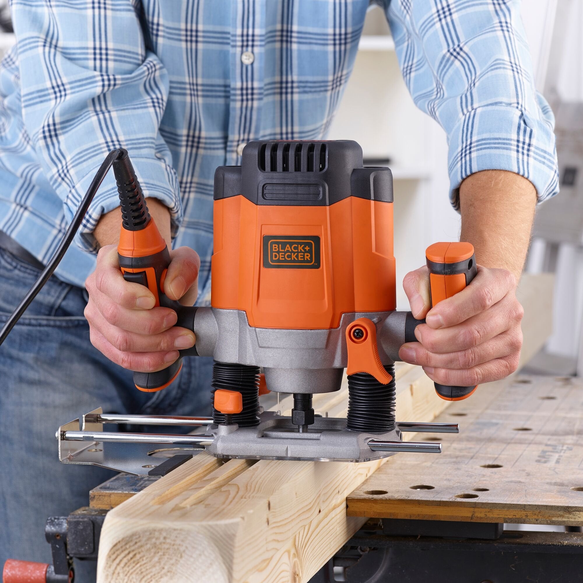 EAN 5035048658284 - Black & Decker KW1200E-QS fresadora y desbastadora Negro, Naranja 28000 RPM 1200 W imagen 5