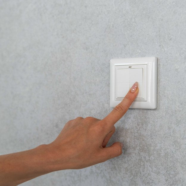 EAN 3800235266922 - Shelly BLU Wall Switch 4 interruptor de luz Plástico Marfil imagen 2