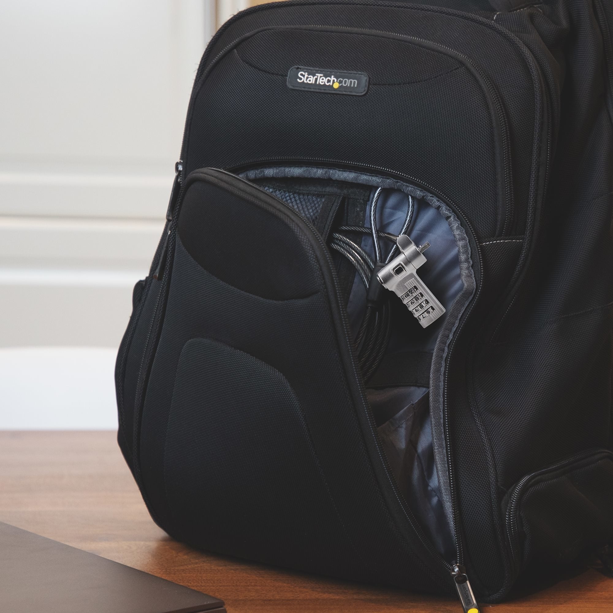 Startech.Com Cable De 2m Universal De Seguridad Para Portátiles Compatible Con Noble Wedge/Nano/K-Slot - Cerradura De Combinación - Anticorte - Antirrobo