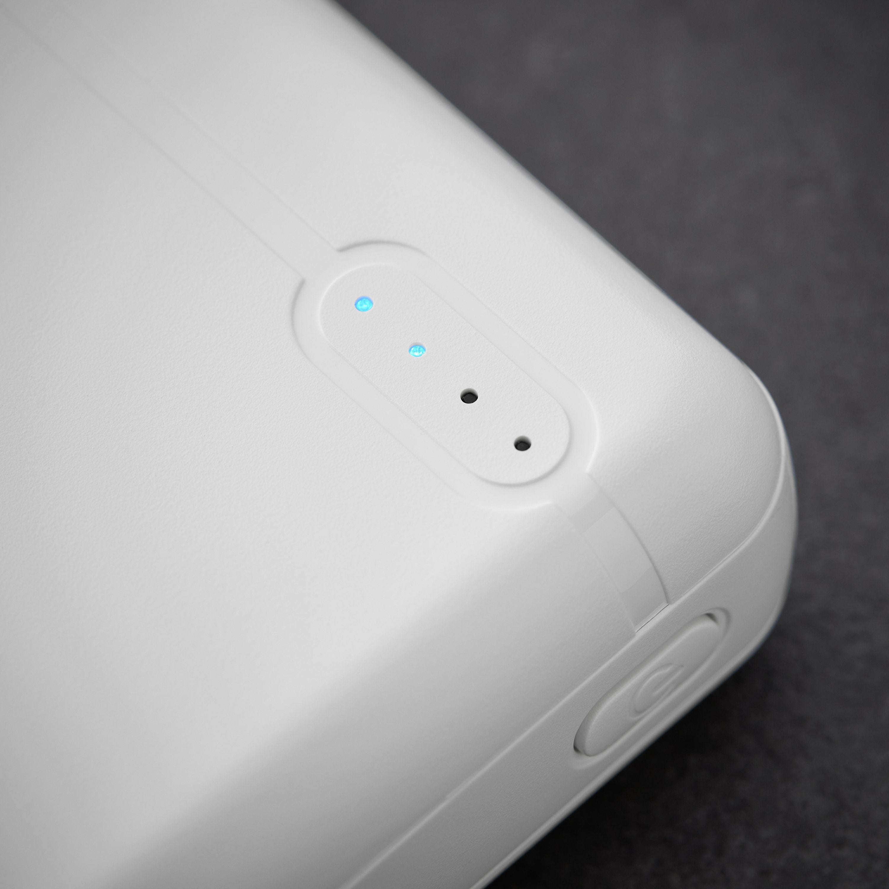 EAN 4034303028405 - Intenso XS10000 Polímero de litio 10000 mAh Blanco imagen 10