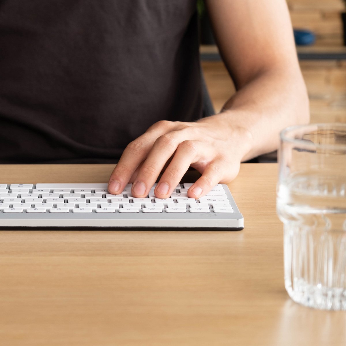 EAN 8719274491736 - R-Go Tools RGOCOUSWLWH teclado Oficina Inglés de EE. UU. imagen 3