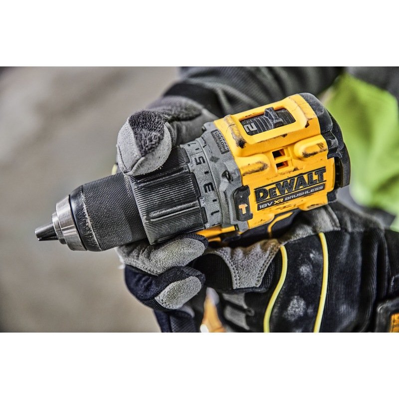 EAN 5035048750230 - DeWALT DCD805NT-XJ taladro 2000 RPM 1,34 kg imagen 10