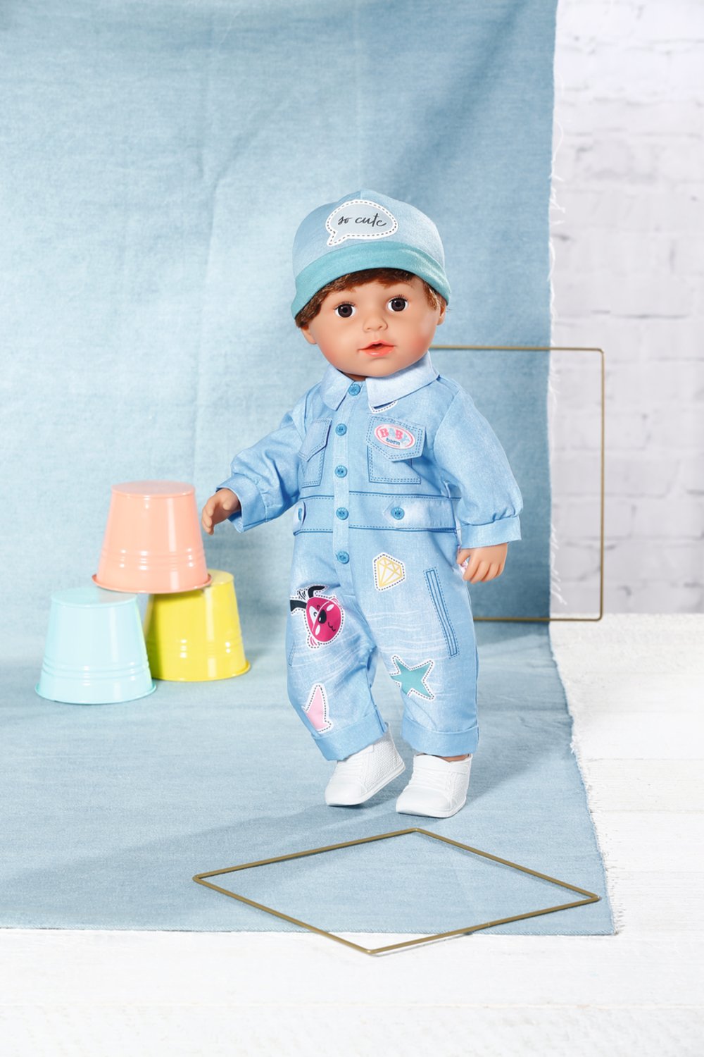 Zapf Creation Baby Born® Deluxe Jeans Peto 43cm, Accesorios Para Muñecas De Una Pieza, Gorro Y Zapatos 832592