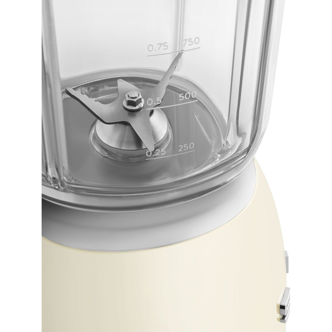 EAN 8017709328443 - Smeg BLF03CREU licuadora 1,5 L Batidora de vaso 800 W Crema de color imagen 4