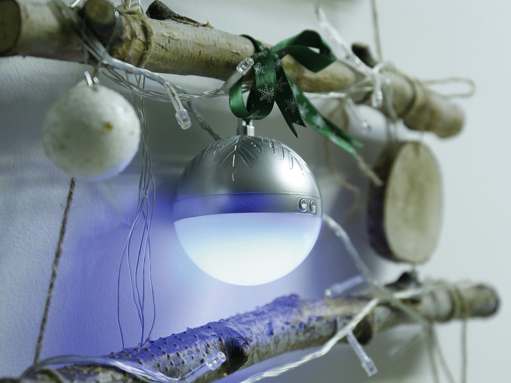 Altavoz Bluetooth Conceptronic Tariq Bola De Navidad Con Luz Led Tws Color Plata