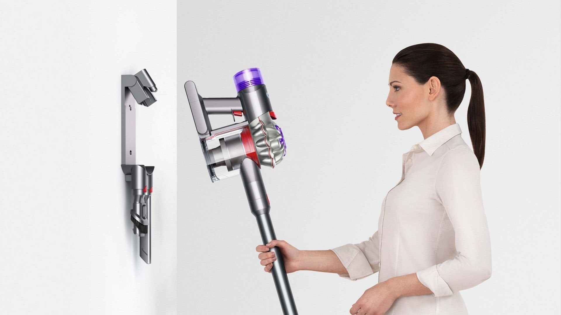 EAN 5025155081839 - Dyson V8 Aspiradora escoba 2 en 1 Batería Secar Sin bolsa 0,54 L Níquel, Plata imagen 3