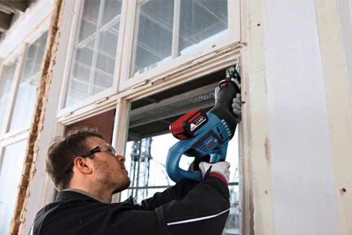 EAN 3165140951784 - Bosch GSA 18V-32 2500 spm Negro, Azul, Rojo imagen 3